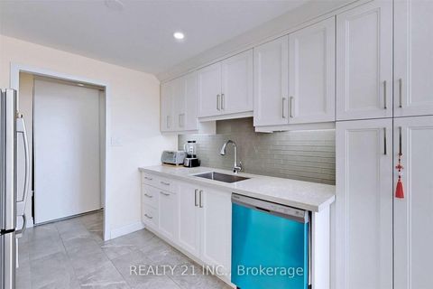Photo 13 at 1709 - 121 Trudelle Street, Eglinton East, Toronto