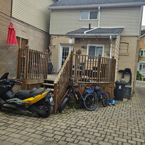 Photo 8 at 387 Hopewell Avenue, Belgravia, Toronto