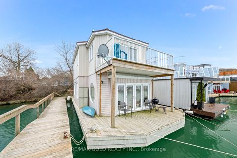 Photo 5 at 1 - 7 Brimley Road S, Cliffcrest, Toronto