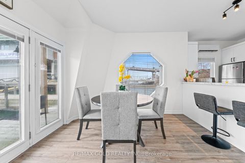 Photo 15 at 1 - 7 Brimley Road S, Cliffcrest, Toronto