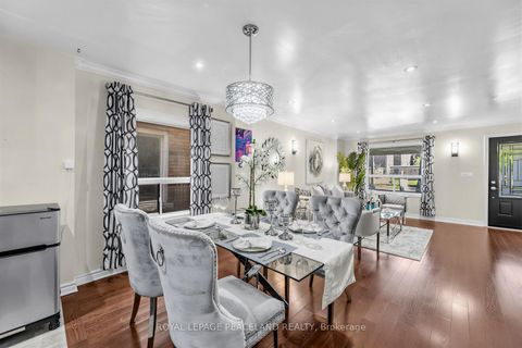 Photo 11 at 606 Coxwell Avenue, Coxwell, Toronto