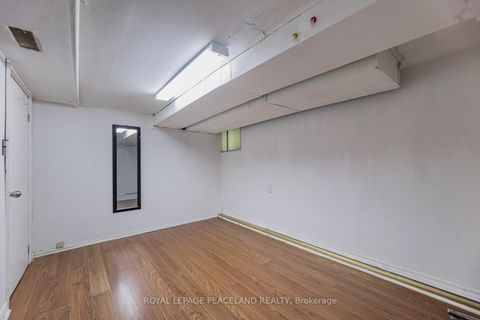 Photo 31 at 606 Coxwell Avenue, Coxwell, Toronto