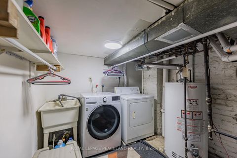 Photo 32 at 606 Coxwell Avenue, Coxwell, Toronto