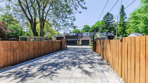 Photo 44 at 606 Coxwell Avenue, Coxwell, Toronto