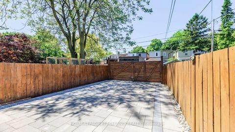 Photo 45 at 606 Coxwell Avenue, Coxwell, Toronto