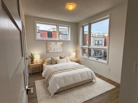 Photo 10 at 26 - 17 Lytham Green Circle, Glenway Estates, Newmarket