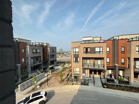 Photo 24 at 26 - 17 Lytham Green Circle, Glenway Estates, Newmarket