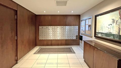 Photo 5 at 1605 - 720 Spadina Avenue, University, Toronto