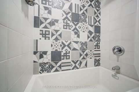 Photo 19 at 1605 - 720 Spadina Avenue, University, Toronto