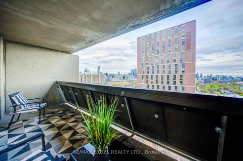 Photo 34 at 1605 - 720 Spadina Avenue, University, Toronto