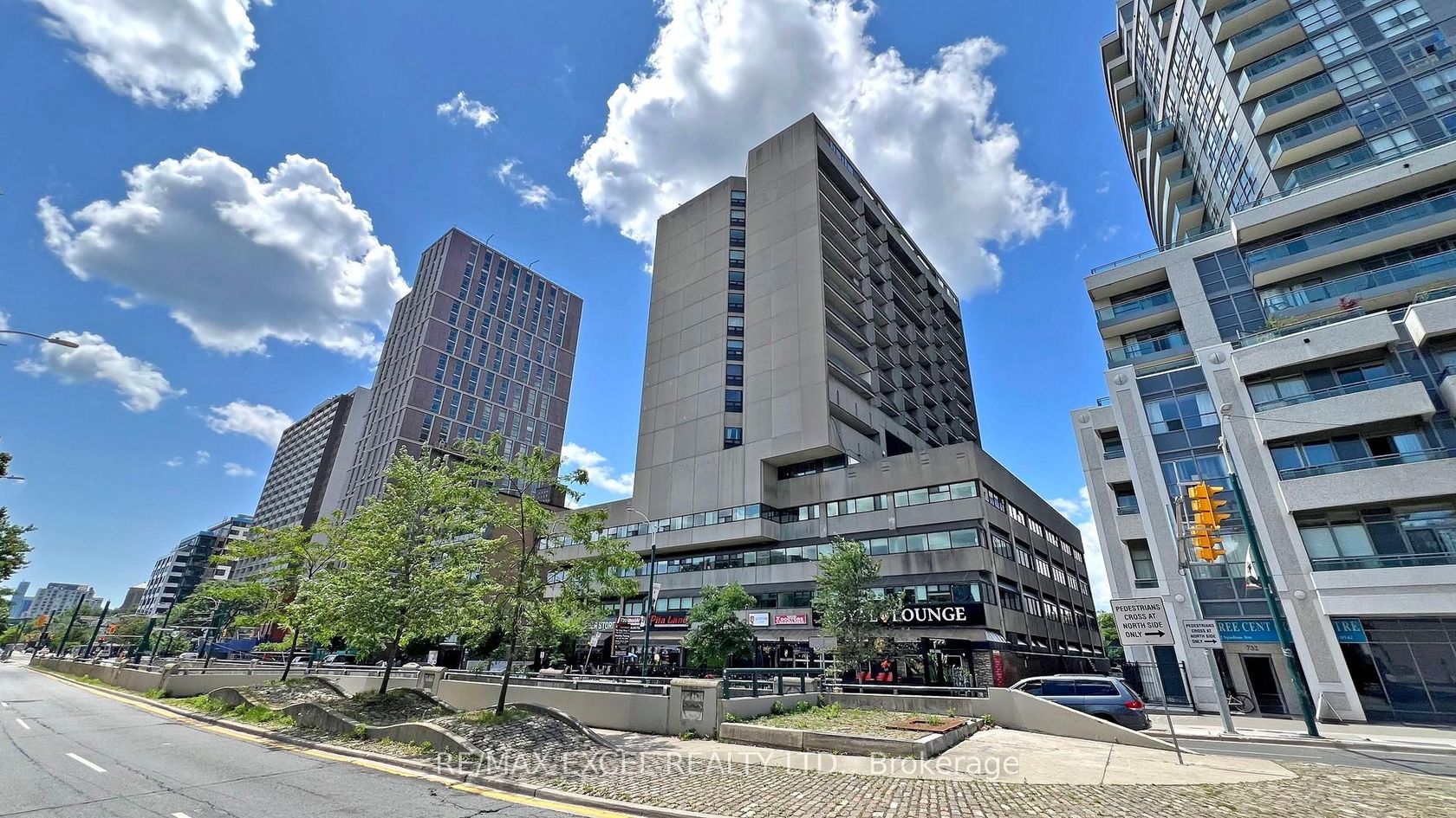 1605 - 720 Spadina Avenue, University, Toronto photo 9