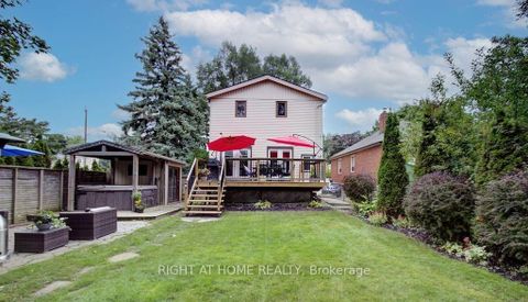 Photo 2 at 35 Park Street, Cliffside, Toronto