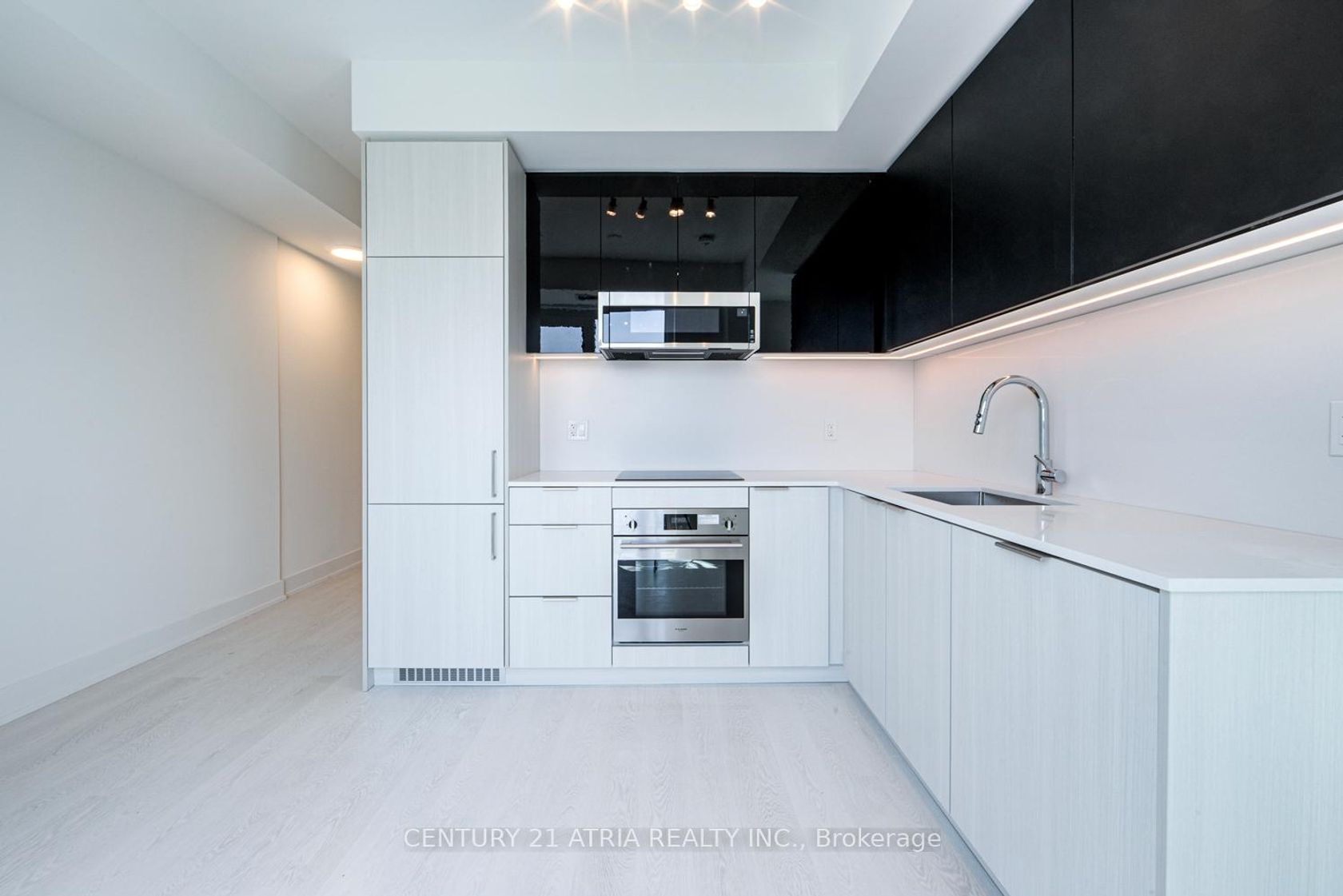 3001 - 308 Jarvis Street, Waterfront Communities C8, Toronto photo number 2