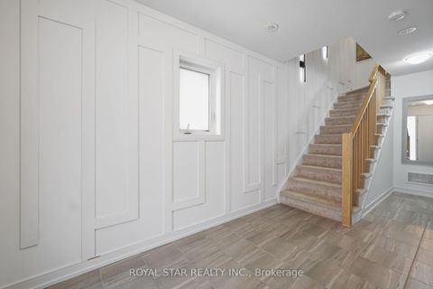 Photo 2 at 13 Red Maple Lane, Shore, Barrie