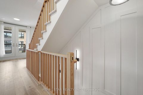 Photo 4 at 13 Red Maple Lane, Shore, Barrie