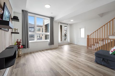 Photo 8 at 13 Red Maple Lane, Shore, Barrie