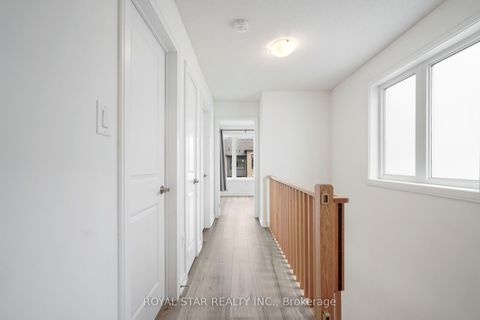 Photo 16 at 13 Red Maple Lane, Shore, Barrie