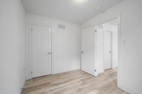 Photo 26 at 13 Red Maple Lane, Shore, Barrie