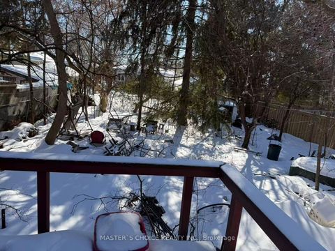Photo 1 at 34 Rockport Crescent, Crosby, Richmond Hill