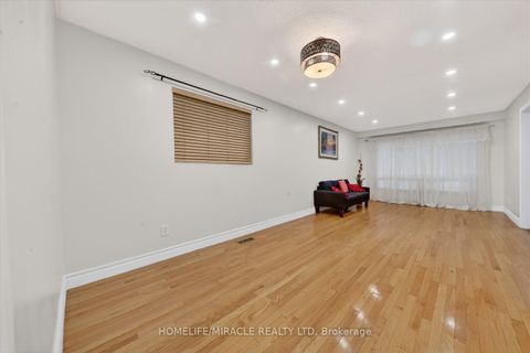 Photo 11 at 42 Nahanni Terrace, Malvern, Toronto