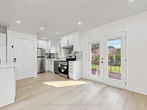 Photo 8 at 53 Bonniewood Road, Ionview, Toronto