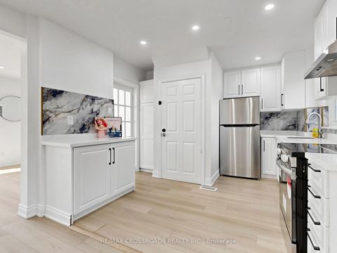 Photo 15 at 53 Bonniewood Road, Ionview, Toronto