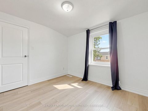 Photo 25 at 53 Bonniewood Road, Ionview, Toronto