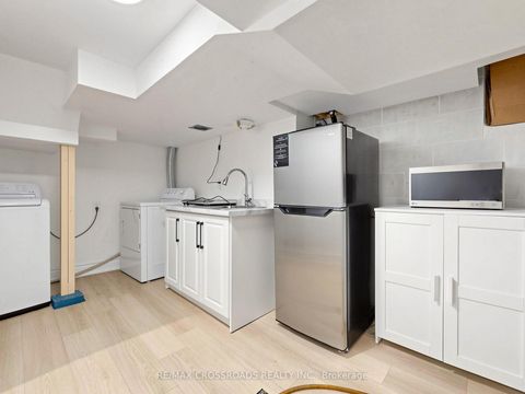 Photo 34 at 53 Bonniewood Road, Ionview, Toronto