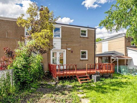 Photo 35 at 53 Bonniewood Road, Ionview, Toronto