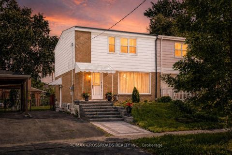 Photo 40 at 53 Bonniewood Road, Ionview, Toronto