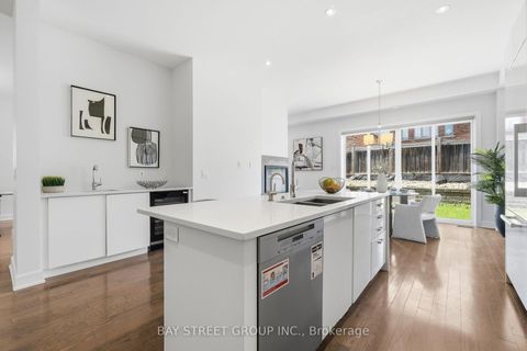 Photo 12 at 16 Farrell Road, Patterson, Vaughan