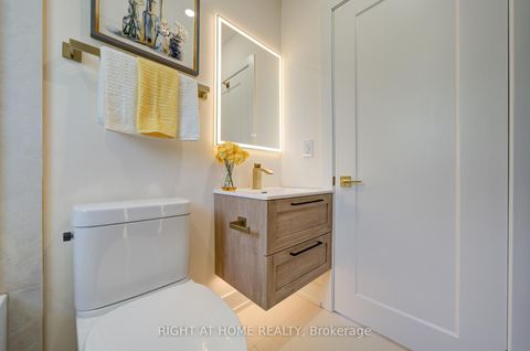Photo 10 at 9 Cartier Crescent, Crosby, Richmond Hill