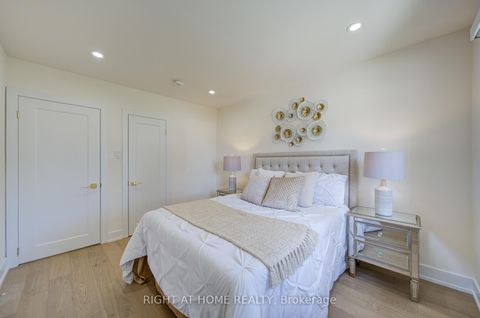 Photo 14 at 9 Cartier Crescent, Crosby, Richmond Hill