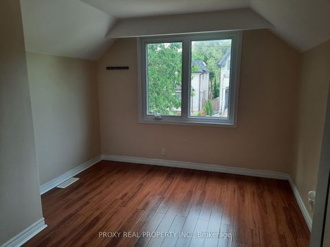 Photo 9 at 205 Maplehurst Avenue E, Willowdale East, Toronto