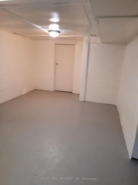 Photo 13 at 205 Maplehurst Avenue E, Willowdale East, Toronto