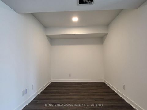 Photo 5 at 901 - 609 Sherbourne Street, North St. James Town, Toronto