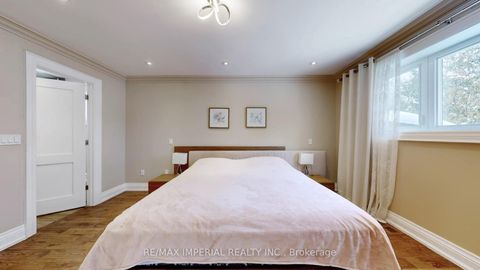 Photo 21 at 35 Waddington Crescent, Don Valley Village, Toronto