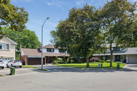 Photo 0 at 34 Rustywood Drive, Donalda, Toronto