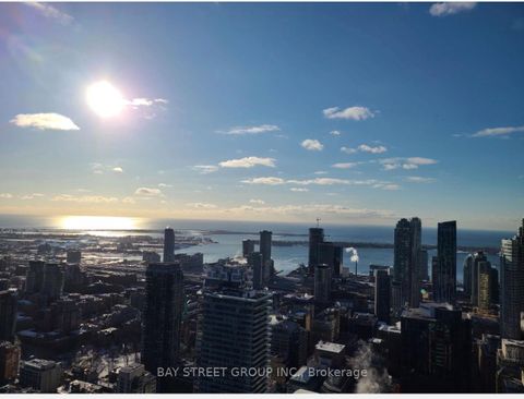 Photo 4 at 4209 - 197 Yonge Street, Yonge Corridor, Toronto