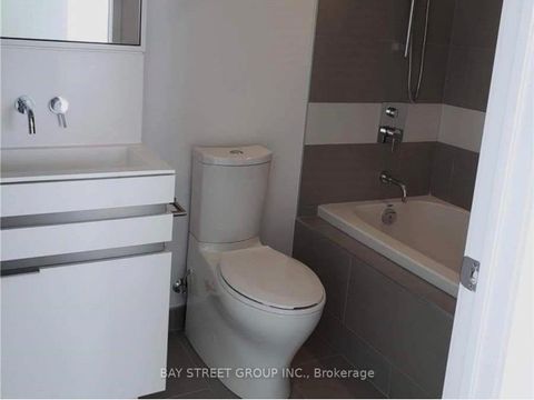 Photo 10 at 4209 - 197 Yonge Street, Yonge Corridor, Toronto
