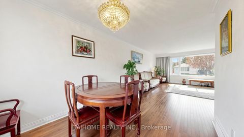 Photo 15 at 72 Bowerbank Drive, Newtonbrook East, Toronto