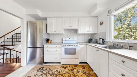 Photo 16 at 72 Bowerbank Drive, Newtonbrook East, Toronto