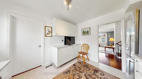 Photo 18 at 72 Bowerbank Drive, Newtonbrook East, Toronto