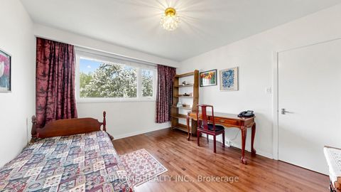 Photo 22 at 72 Bowerbank Drive, Newtonbrook East, Toronto
