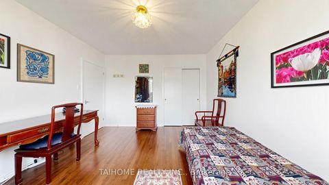 Photo 23 at 72 Bowerbank Drive, Newtonbrook East, Toronto
