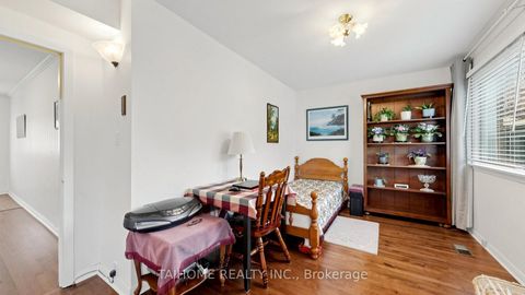 Photo 33 at 72 Bowerbank Drive, Newtonbrook East, Toronto