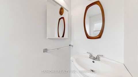 Photo 35 at 72 Bowerbank Drive, Newtonbrook East, Toronto
