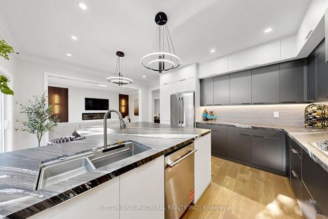 Photo 10 at 16 Cherry Bush Road, Patterson, Vaughan