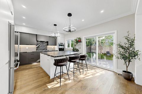 Photo 11 at 16 Cherry Bush Road, Patterson, Vaughan