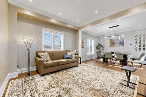 Photo 13 at 16 Cherry Bush Road, Patterson, Vaughan